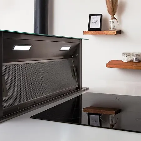 Exclusive And Modern - Centre- 85