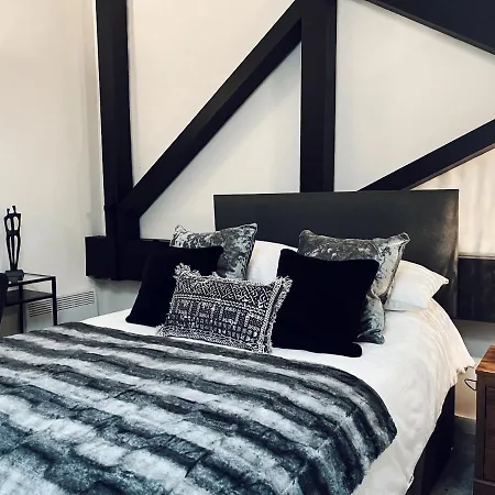 Appartement Refurbished May 2026 - Exclusive And Modern Bradford City Centre- 85