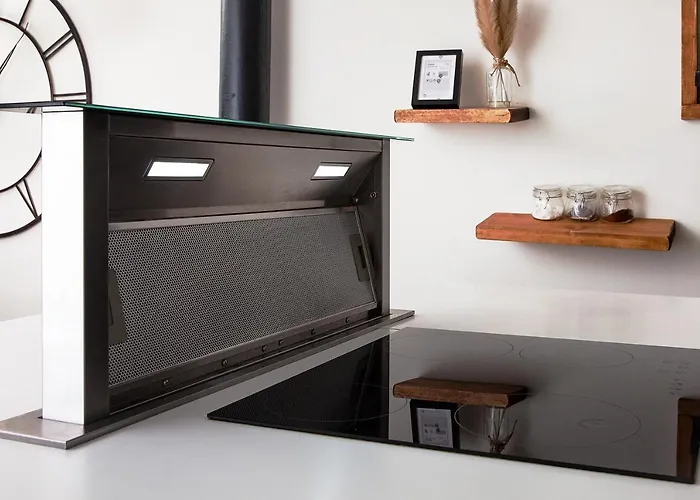 Exclusive And Modern - Centre- 85