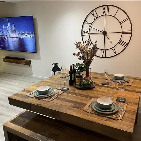 Apartment Exclusive And Modern - Centre- 85